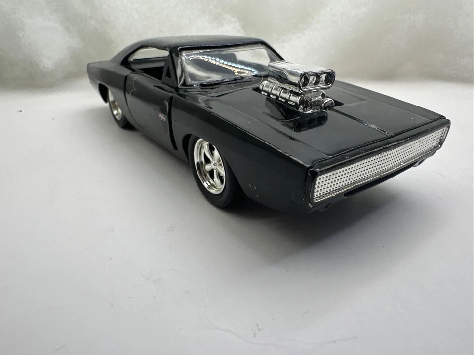 Coche Dodge Charger 1970 Jada Toys No.97042 - Doms Fast And Furious - escala 1:32 Foto 3 de 4