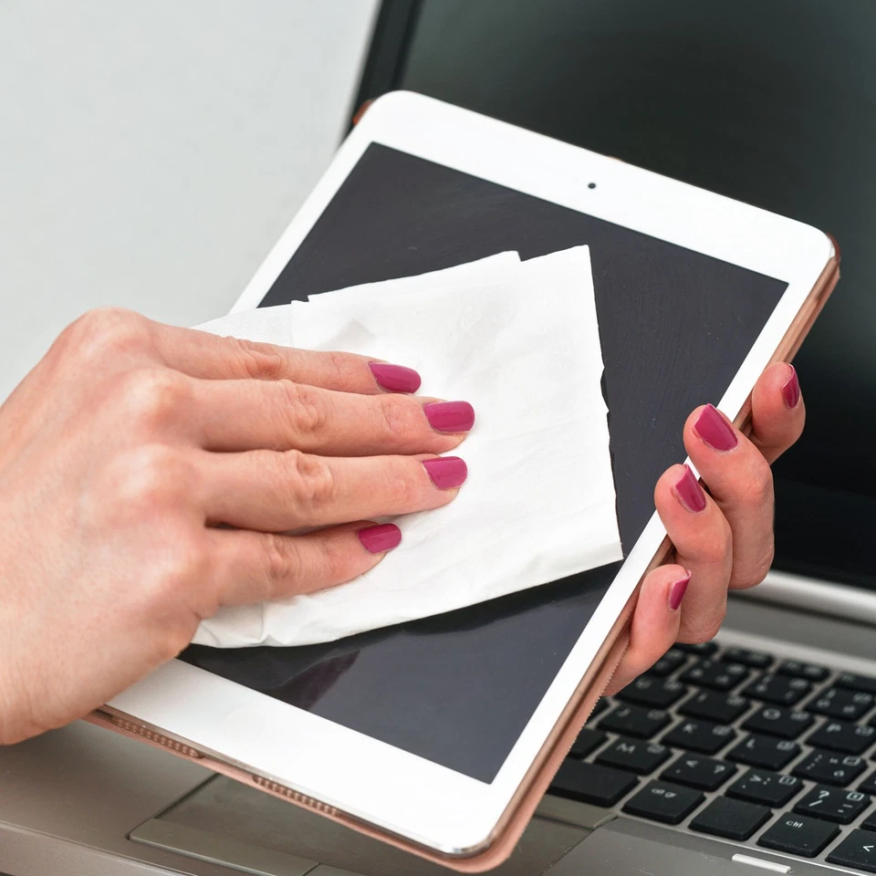 Laser 3PK Screen Cleaning Wipes 100pk Alcohol Free Safe for TVs Phones Tablets - Image 4 of 4