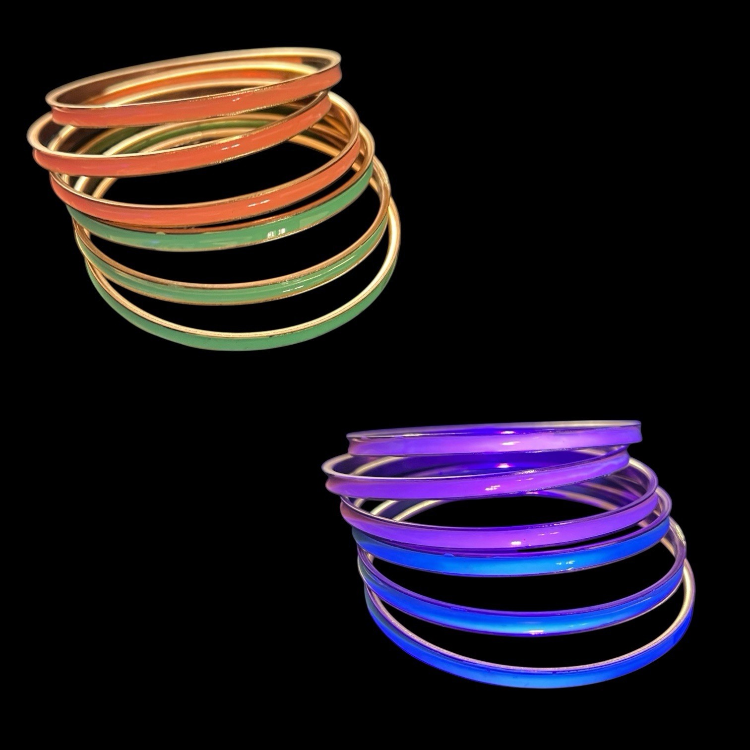 Vintage gold-tone Stackable bangle bracelets Gree… - image 1