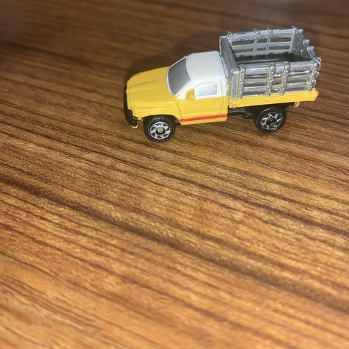 Micro Machines Dodge Ram Stake Bed Truck Yellow Vintage VTG Original Toy - Picture 8 of 10