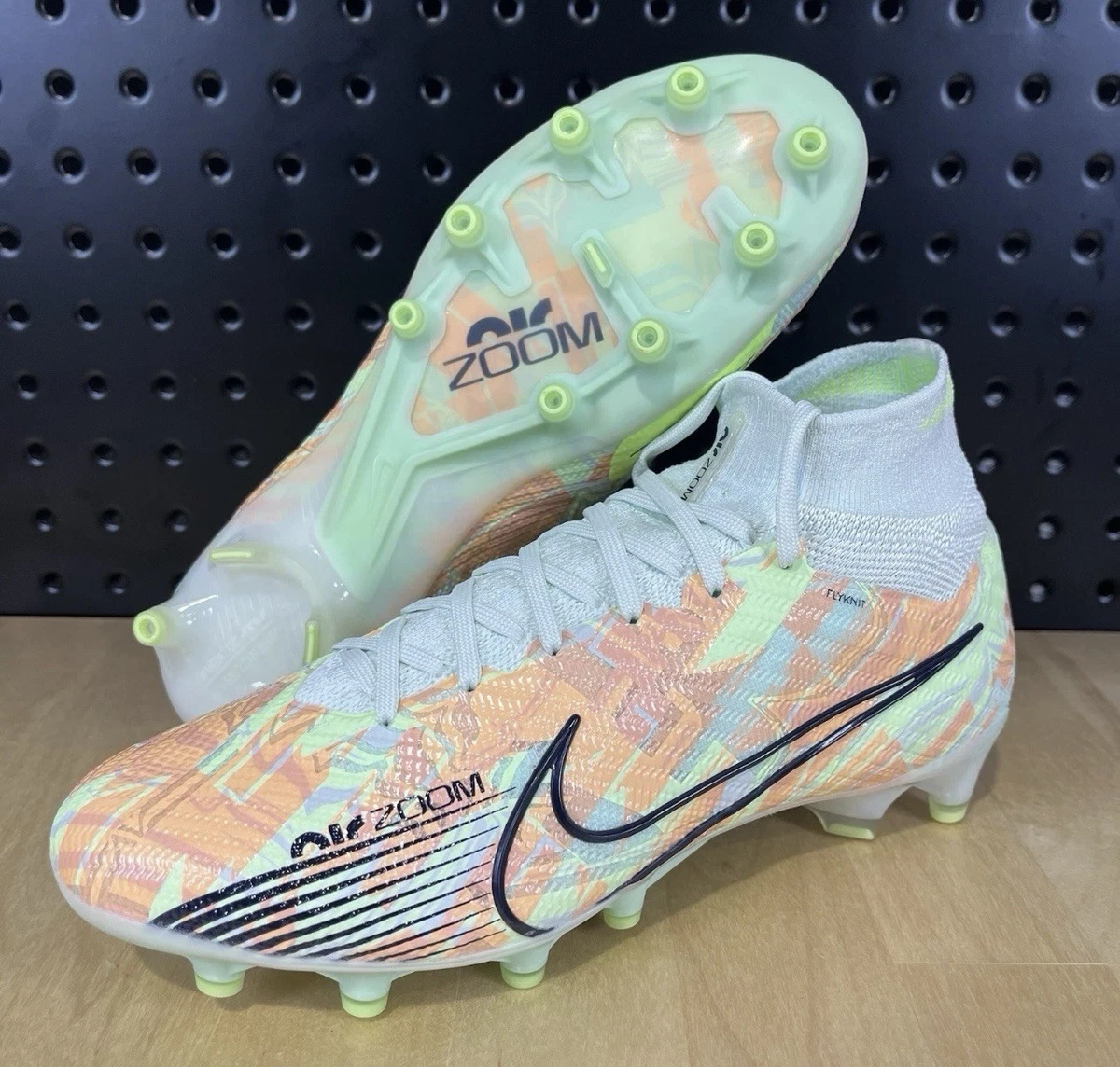 Preços baixos em Nike Zoom Mercurial Superfly 9 Elite AG Pro