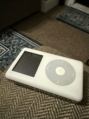 Apple iPod Classic 4th Generation 60GB White