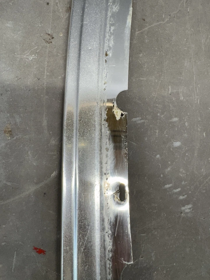 Chevy Monte Carlo Cutlass 1981-1988 1/4 pilar moldura Regal Grand Prix OEM Foto 3 de 4