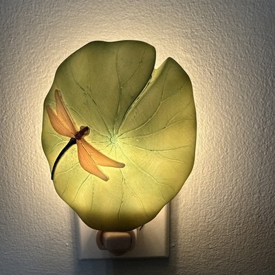 Ibis And Orchid Design Dragonfly On Lotus Leaf Night Light New  Rare/Retired
