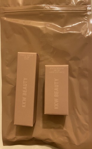 KKW Beauty Ultra Light Beams Duo Highlighter & Gloss Peach 100 % Authentic - Picture 2 of 5