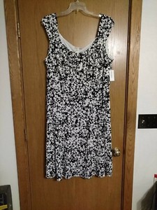 tight white bodycon dress