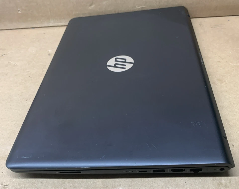 HP Pavilion 15-CB035WM Intel i5-7300HQ@2.5GHz, 12GB RAM, 1TB HDD, Win10P Foto 3 de 4