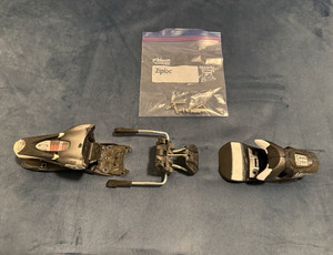 Look Alpine Ski Bindings Black/White DIN 12 75mm Brake ISO 5355 w/Screws
