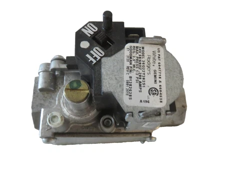 Goodman Amana Furnace Gas Valve # 36G22Y -202S1 Part# B1282628S