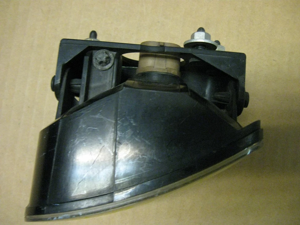 Chevrolet Chevy Trail Blazer 2002-2009 conductor luz antiniebla oculta izquierda Foto 2 de 4