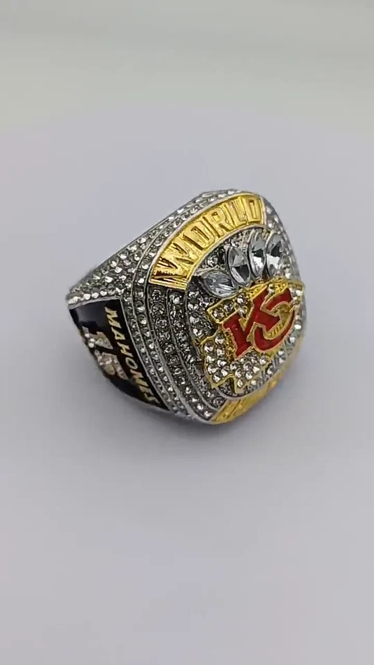 Anillo número 15 del Super Bowl KC Chiefs 2023-24 Foto 2 de 4