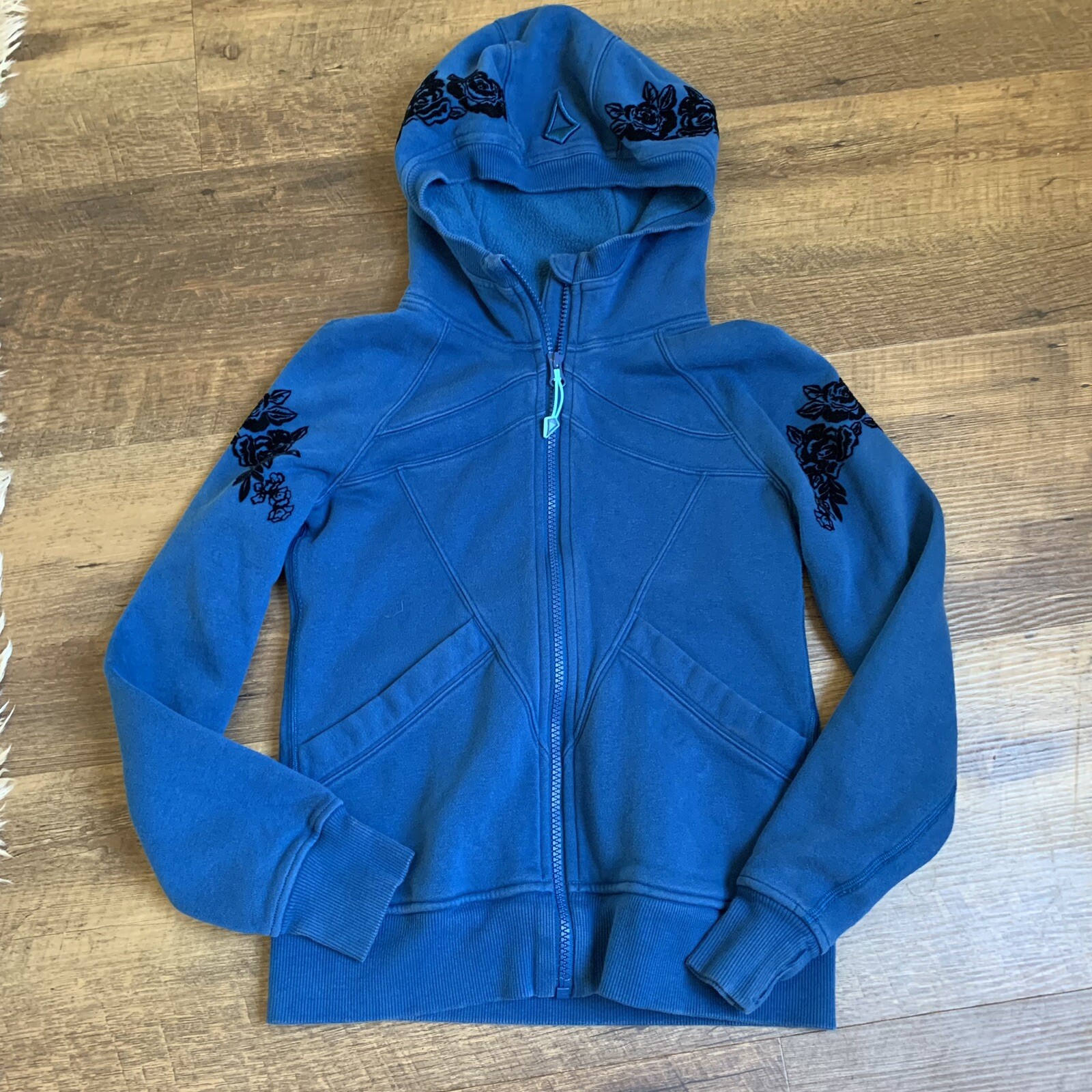 Picture 1 of 10