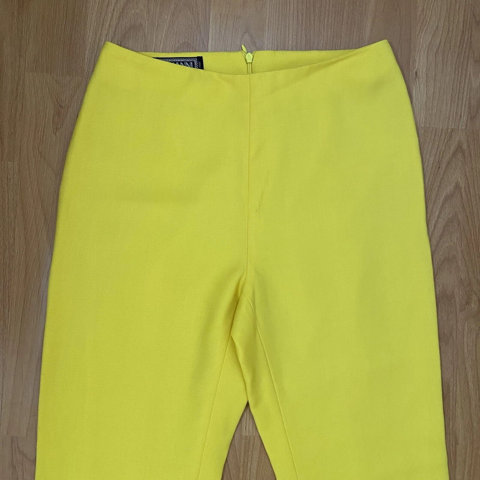 Pantaloni vintage Gianni Versace Couture da donna gialli effetto invecchiato taglia 40