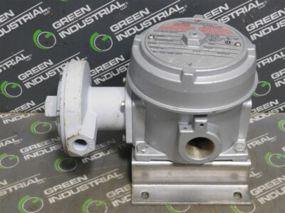 USED United Electric J120-453 Mechanical Pressure Switch 15A 480VAC Option 9800