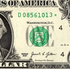 2021 D Star Note One Dollar Bill Regular Run Pack Note D08561013*