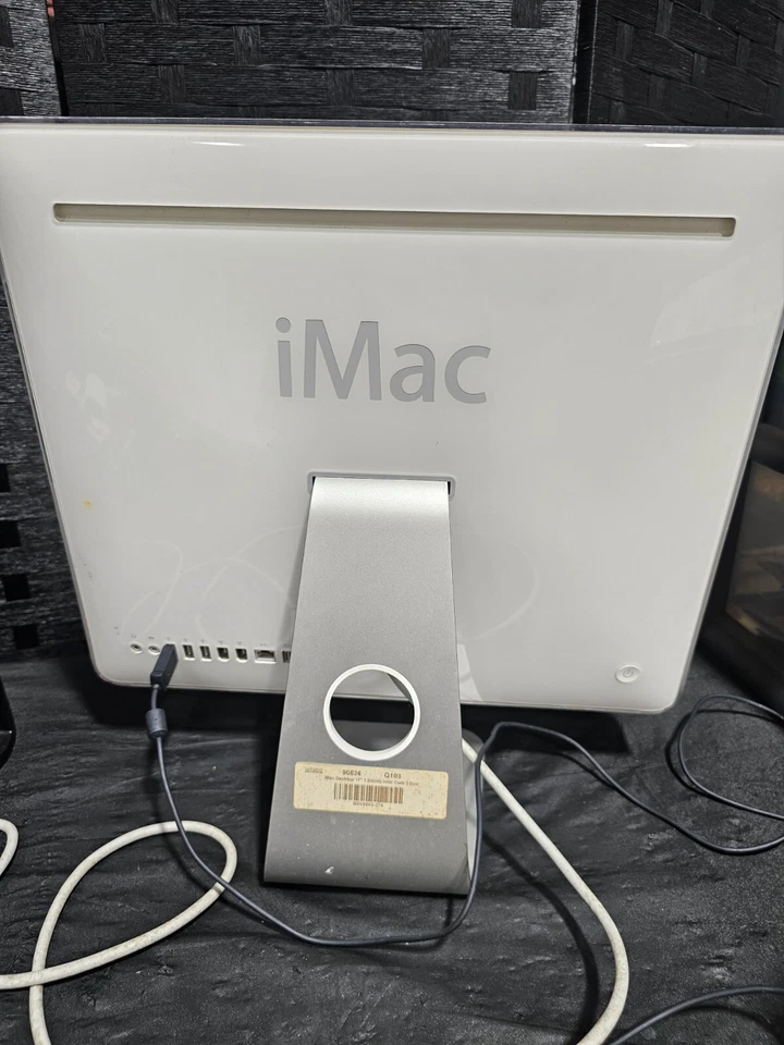 Late 2006 iMac 17" 1.83GHz Intel Core 2 Duo PLEASE READ - Image 4 of 4