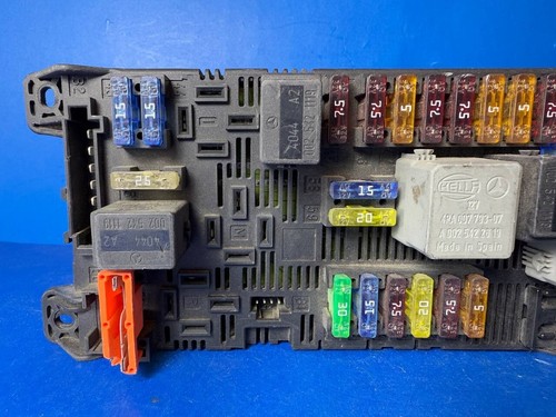 2003 - 2011 MERCEDES W211 E350 CLS500 FUSE BOX CONTROL MODULE A2115453901 OEM - Picture 2 of 14