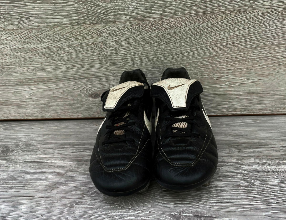 2006 NIKE AIR LEGEND SG 310112-011 SOCCER CLEATS FOOTBALL BOOTS US