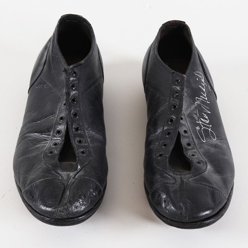 Stan Musial Signed Baseball Cleat Shoe Cardinals - COA JSA - Picture 3 of 9
