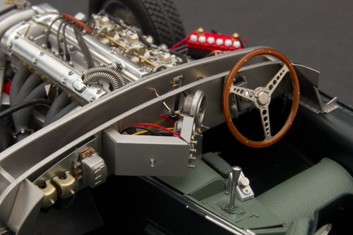 Exoto XS | 1:18 | FLASH OFFER | 1954 Jaguar D-Type Prototype "OKV 501" - Picture 8 of 24