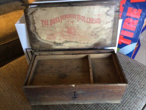 Vintage antique The Boys Favorite Tool Chest #2903,wood w/paper label - Picture 1 of 12