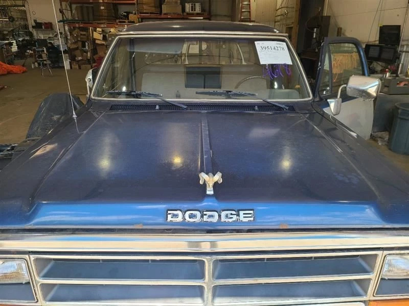 Hood Fits 81-93 DODGE 150 PICKUP 589809 - Image 2 of 4