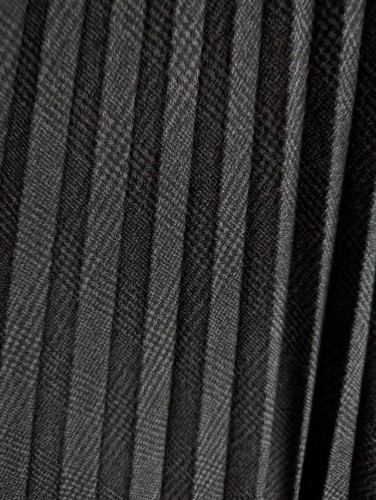 MNG Mango Pleated Checkered Grey Skirt Size 10 New With Tags - Picture 10 of 10