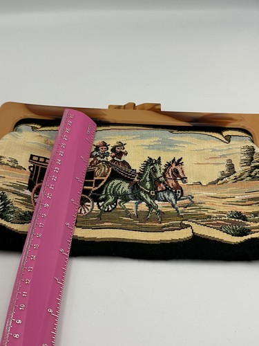 Borsello pochette arazzo vintage anni 70 cavallo e carrozza tartaruga plastica bacio lucchetto - Foto 15 di 20