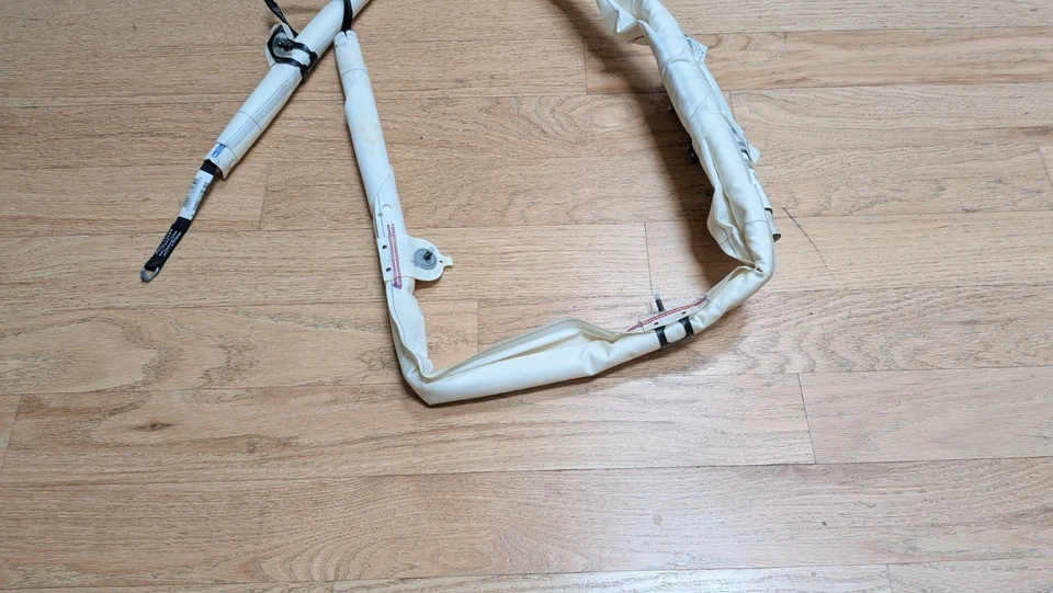 Volvo XC60 2010-2017 cortina lateral del conductor Foto 4 de 4