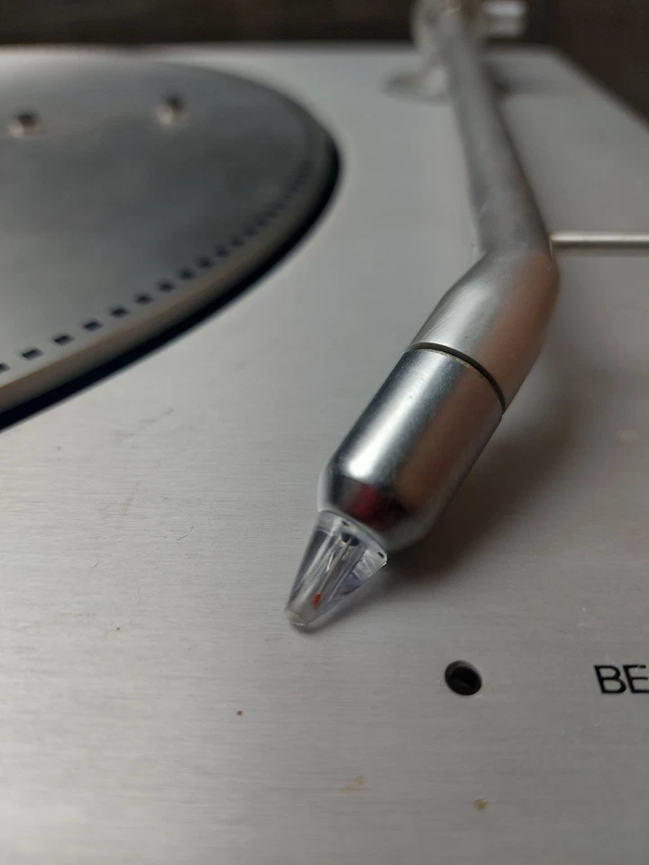 Bang und Olufsen Beogram 1202 Plattenspieler braucht Riemen  - Bild 4 von 4