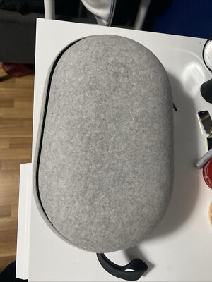Oculus Quest 2 VR Headset