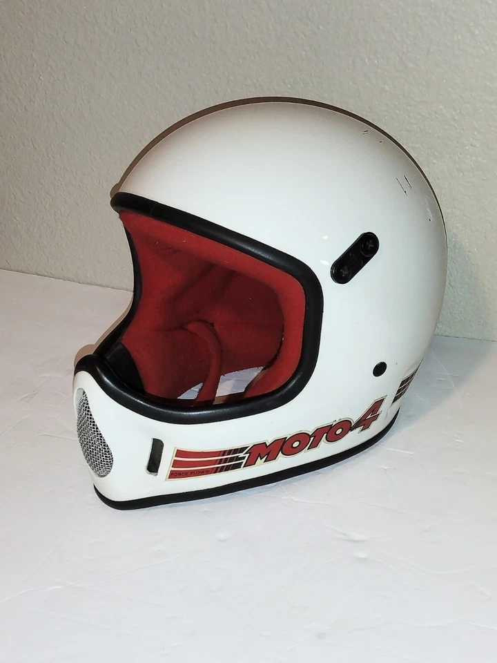 Vintage BELL MOTO 4 Motocross Helmet 1985 Size 7 - Image 3 of 4
