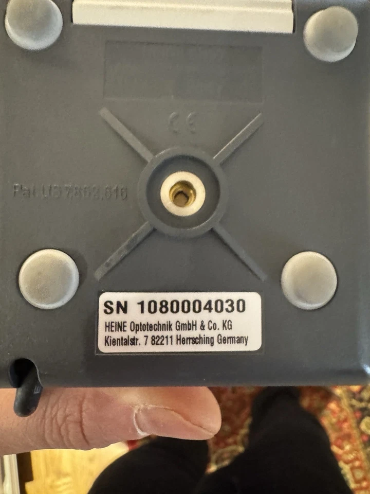 Cargador de oftalmología Heine en 50 accesorio de equipo desenchufado Foto 4 de 4