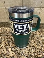 Yeti Rambler 20oz Travel Mug w/Stronghold Lid Color: Black Forest Green (NEW)