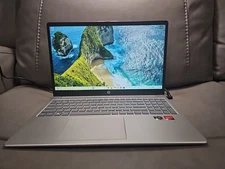 HP Laptop 15z-fc000 15.6" AMD Ryzen 7 7730U 16 GB DDR4 512GB