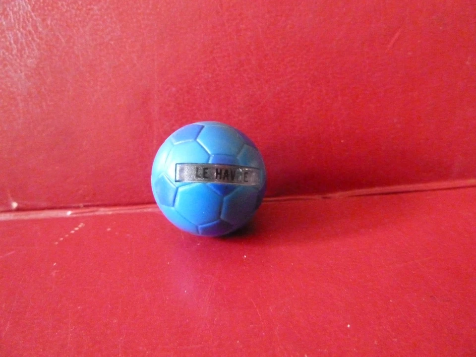 ANCIEN PIN'S FOOTBALL EQUIPE CHAMPIONNAT DE FRANCE. - Photo 1/1