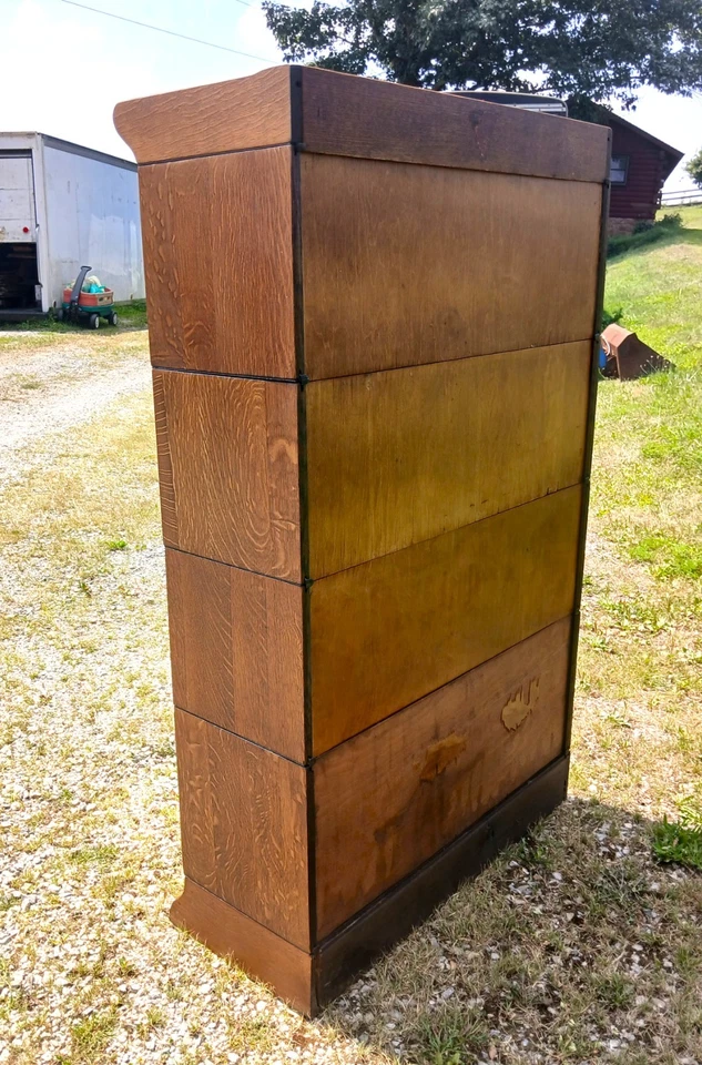 Antigua librería Gunn 4 secciones barrister cuarto roble aserrado con triángulo rojo Foto 4 de 4