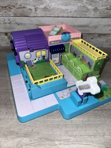 1999 Galoob VTG Pound Puppies Magic Mansion Play Set Fold Out With Lever - Picture 1 of 13