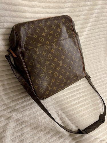 Louis Vuitton Messenger Bag With COA