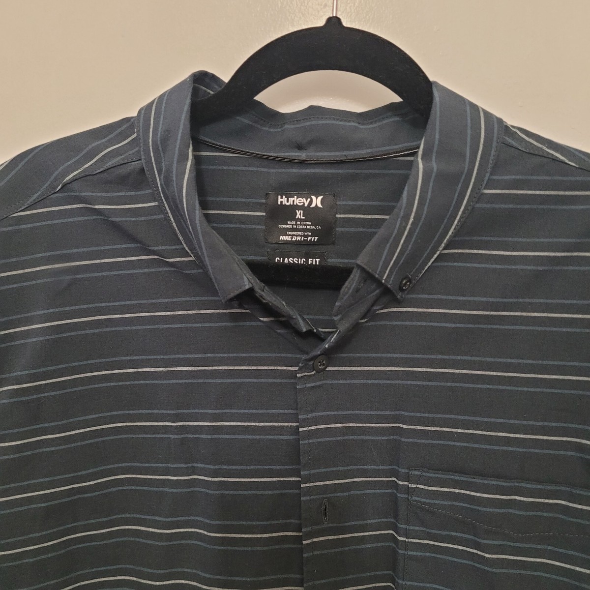 HURLEY Men's Dri-Fit Button Up Shirt STAYCAY XL- NWT