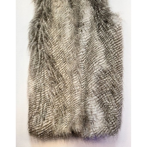 Ann Taylor Faux Fur Vest Small Gray & White Striped Pattern - Picture 11 of 12