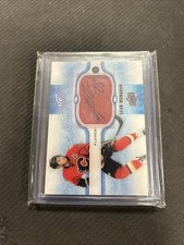 2015-16 UD Ice Hockey Signature Swatches Sean Monahan Jersey Autograph SS-SM