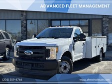 2017 Ford F-350 Super Duty XL 4x2 2dr Regular Cab 145 in. WB DRW Chassis
