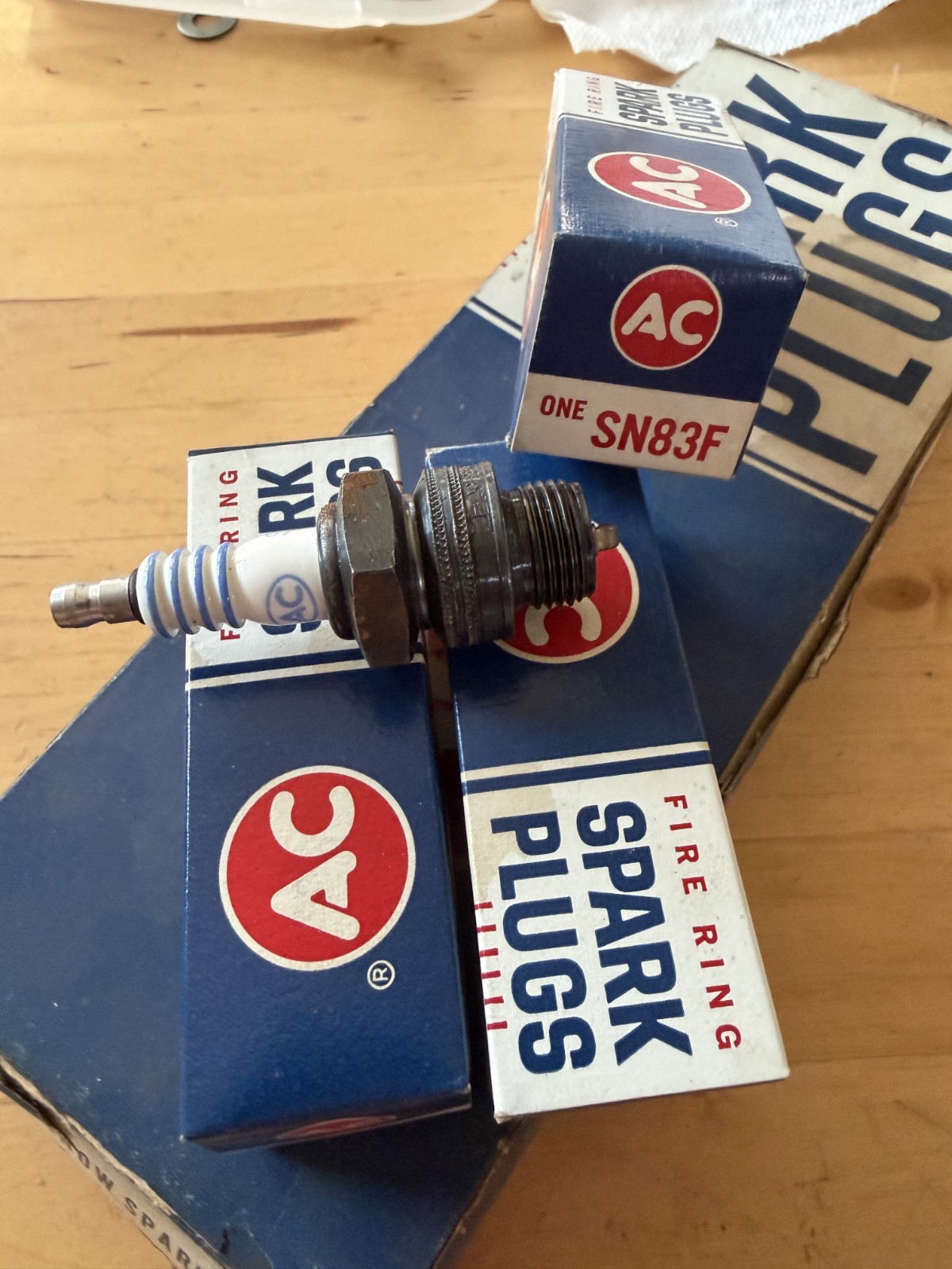 NOS AC Delco SN83F spark plug, fire ring