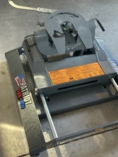 B&W Fifth Wheel Trailer Hitch - Patriot 18K Slider 5th Wheel Hitch w/rails