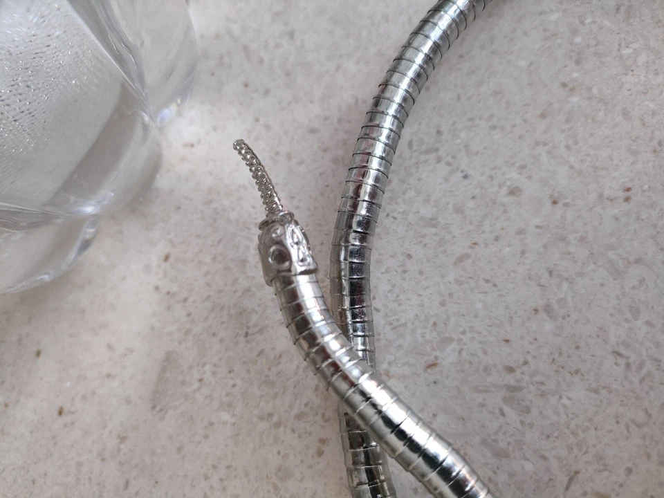 Collana Rigida, Color Argento, Artigianale - Immagine 4 di 4