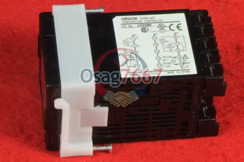 Omron E5CN-Q2T (E5CNQ2T) 100-240VAC Temperature Controller New