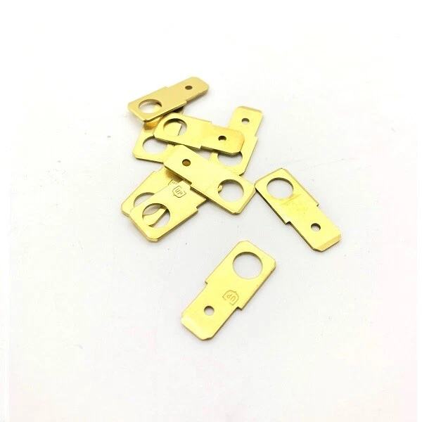 6.3mm Brass Male Spade Blade Connector Terminal With 5mm Hole - Durite 0-005-28