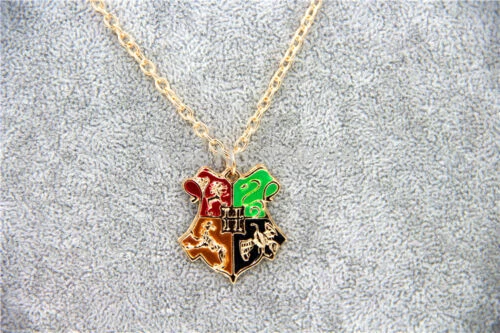 Collane e pendagli di bigiotteria sul Harry Potter