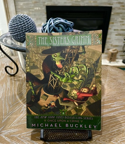The Sisters Grimm Lot of 4 Michael Buckley Amulet Books 1-4 2007 - Picture 8 of 9